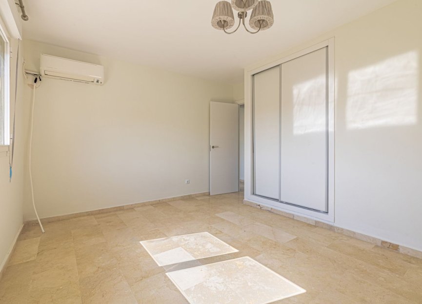 Resale - Apartment - Top Floor Apartment - Marbella - Marbella Centro