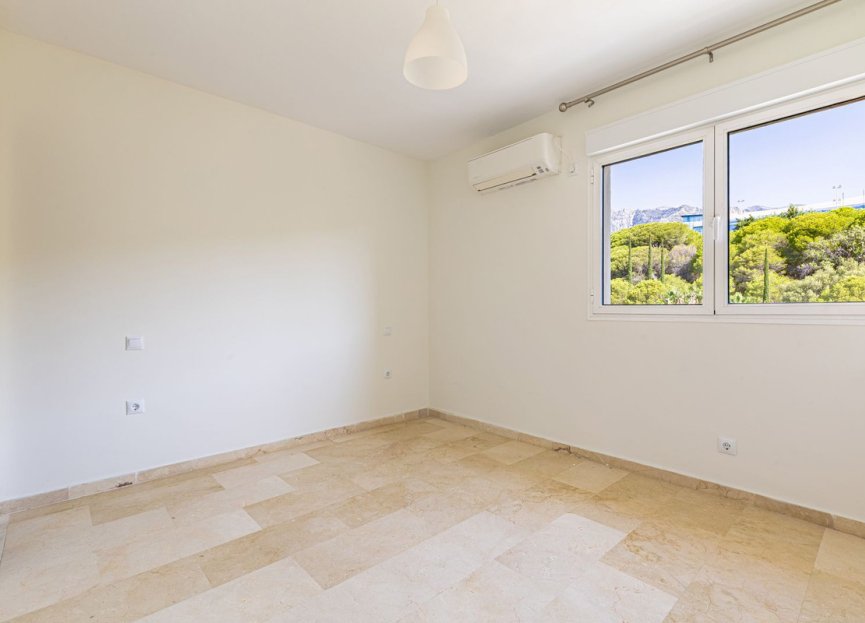 Resale - Apartment - Top Floor Apartment - Marbella - Marbella Centro