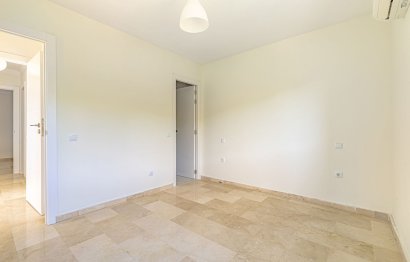 Resale - Apartment - Top Floor Apartment - Marbella - Marbella Centro