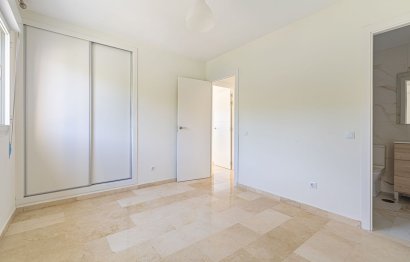 Resale - Apartment - Top Floor Apartment - Marbella - Marbella Centro