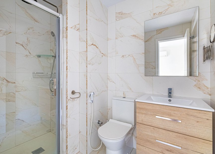 Resale - Apartment - Top Floor Apartment - Marbella - Marbella Centro