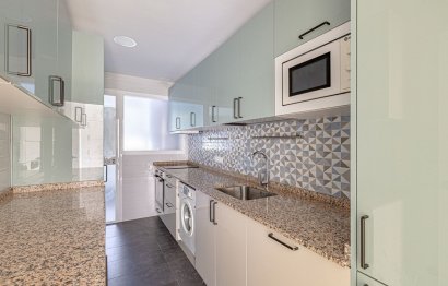 Resale - Apartment - Top Floor Apartment - Marbella - Marbella Centro