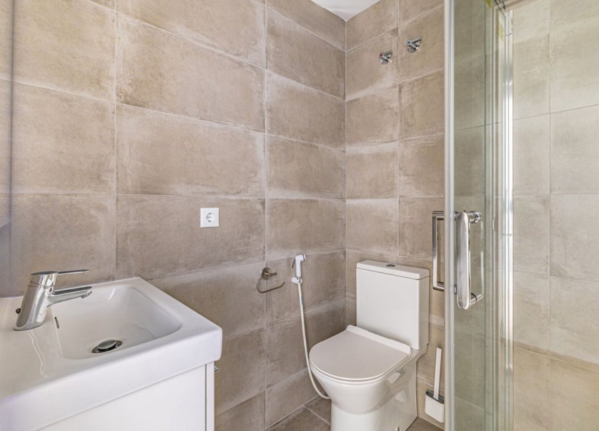 Resale - Apartment - Top Floor Apartment - Marbella - Marbella Centro