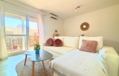 Resale - Apartment - Middle Floor Apartment - Estepona - Estepona Centro