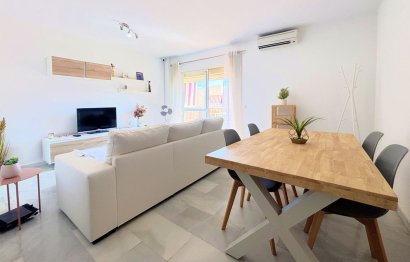 Resale - Apartment - Middle Floor Apartment - Estepona - Estepona Centro
