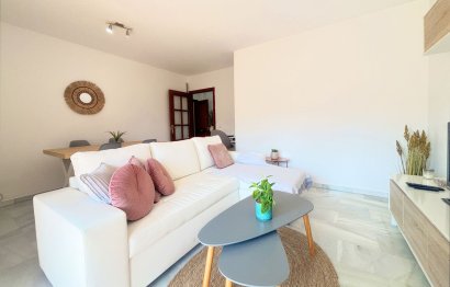 Resale - Apartment - Middle Floor Apartment - Estepona - Estepona Centro