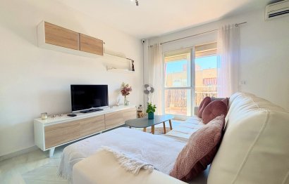 Resale - Apartment - Middle Floor Apartment - Estepona - Estepona Centro