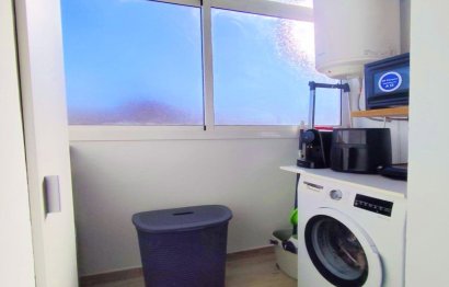 Resale - Apartment - Middle Floor Apartment - Estepona - Estepona Centro