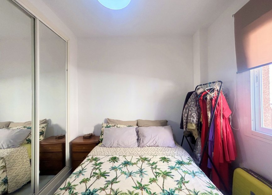 Resale - Apartment - Middle Floor Apartment - Estepona - Estepona Centro