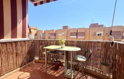 Resale - Apartment - Middle Floor Apartment - Estepona - Estepona Centro