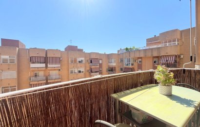 Resale - Apartment - Middle Floor Apartment - Estepona - Estepona Centro