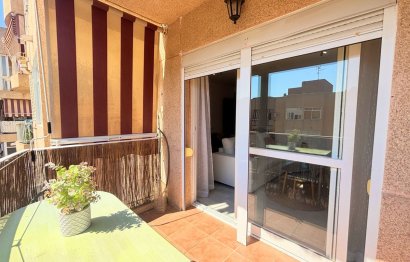 Resale - Apartment - Middle Floor Apartment - Estepona - Estepona Centro