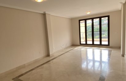 Resale - Apartment - Penthouse - Benahavís - Benahavís Centro