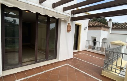 Resale - Apartment - Penthouse - Benahavís - Benahavís Centro