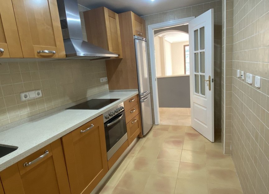 Resale - Apartment - Penthouse - Benahavís - Benahavís Centro