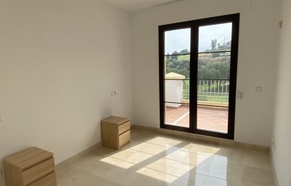 Resale - Apartment - Penthouse - Benahavís - Benahavís Centro