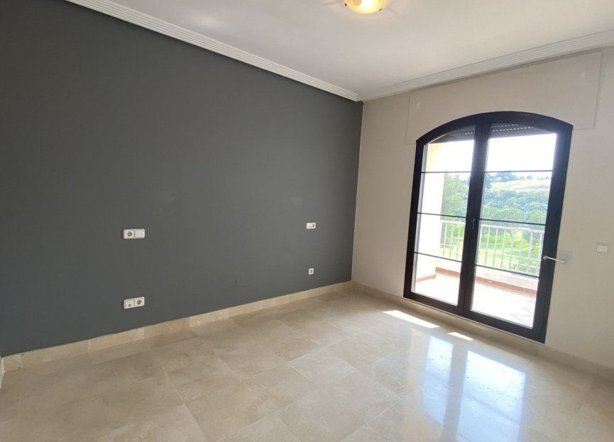 Resale - Apartment - Penthouse - Benahavís - Benahavís Centro