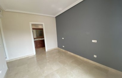 Resale - Apartment - Penthouse - Benahavís - Benahavís Centro
