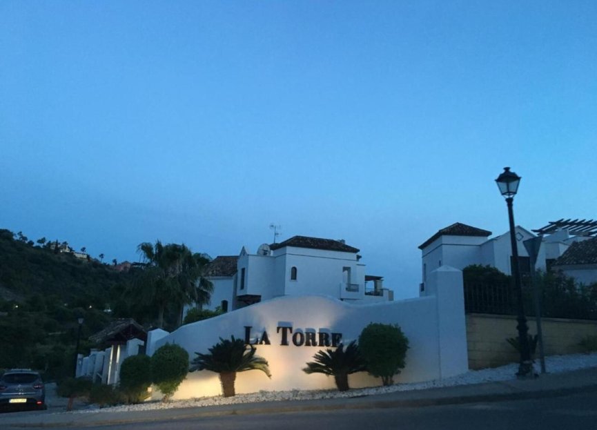 Resale - Apartment - Penthouse - Benahavís - Benahavís Centro