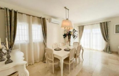 Reventa - House - Detached Villa - San Roque