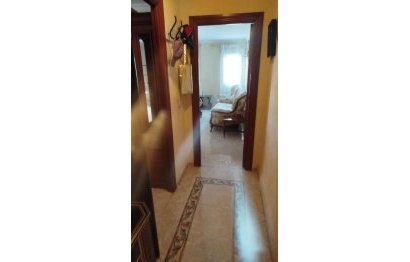 Resale - Apartment - Middle Floor Apartment - Marbella - Marbella Centro