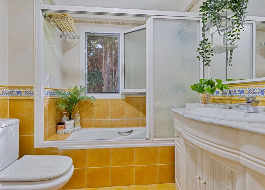 Resale - House - Semi-Detached House - Fuengirola - Fuengirola Centro