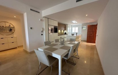 Resale - Ground floor apartment - Marbella - Nueva Andalucia
