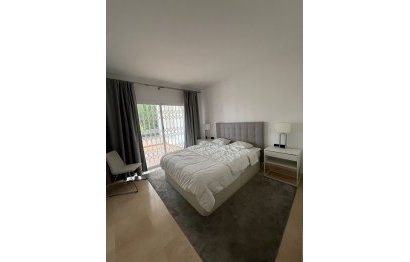 Resale - Ground floor apartment - Marbella - Nueva Andalucia