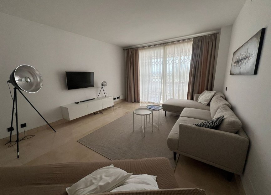 Resale - Ground floor apartment - Marbella - Nueva Andalucia