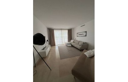 Resale - Ground floor apartment - Marbella - Nueva Andalucia