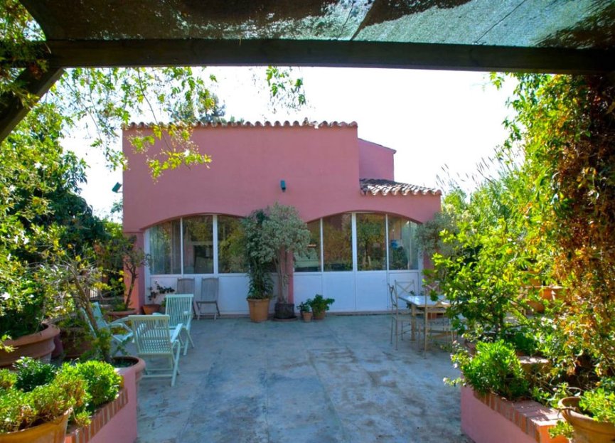 Resale - House - Finca - Cortijo - Estepona - Estepona Centro