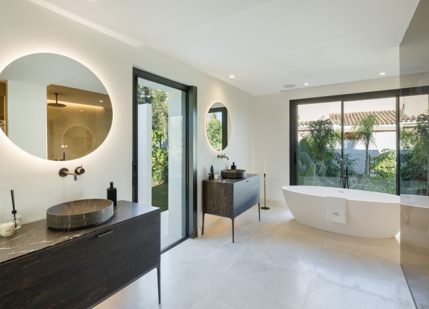 Reventa - House - Detached Villa - Marbella - Nueva Andalucia