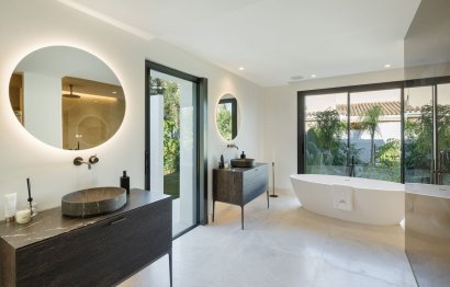 Reventa - House - Detached Villa - Marbella - Nueva Andalucia