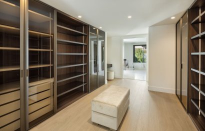 Reventa - House - Detached Villa - Marbella - Nueva Andalucia