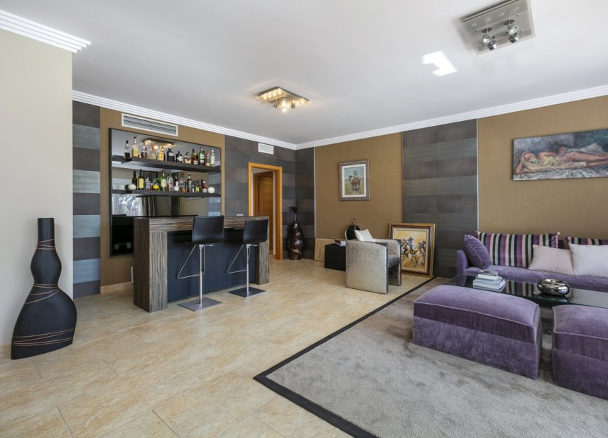 Resale - Apartment - Middle Floor Apartment - Marbella - The Golden Mile