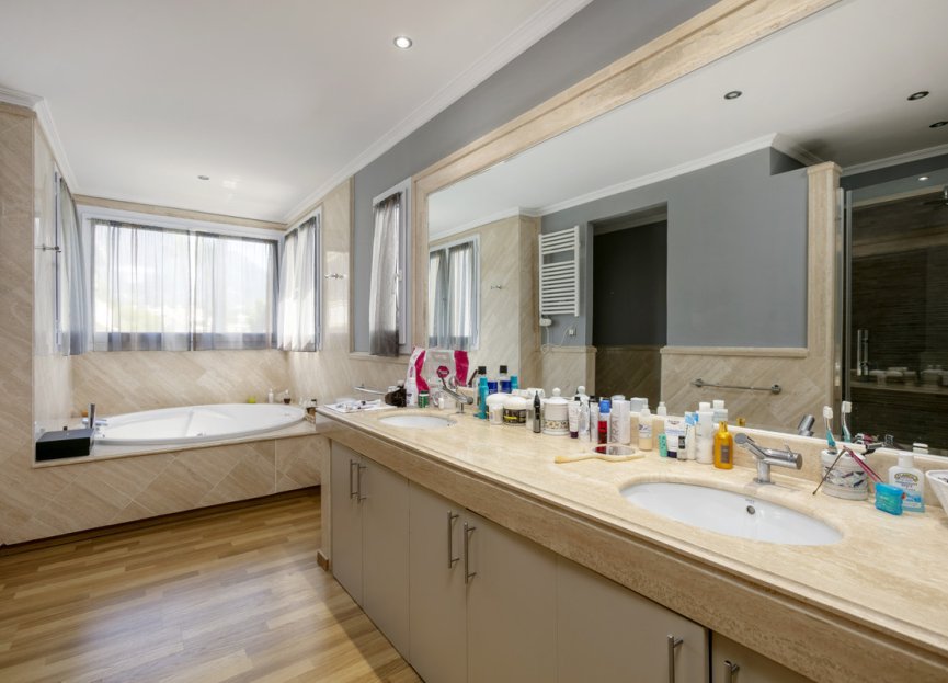 Resale - Apartment - Middle Floor Apartment - Marbella - The Golden Mile