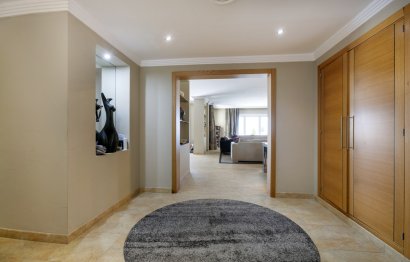 Resale - Apartment - Middle Floor Apartment - Marbella - The Golden Mile