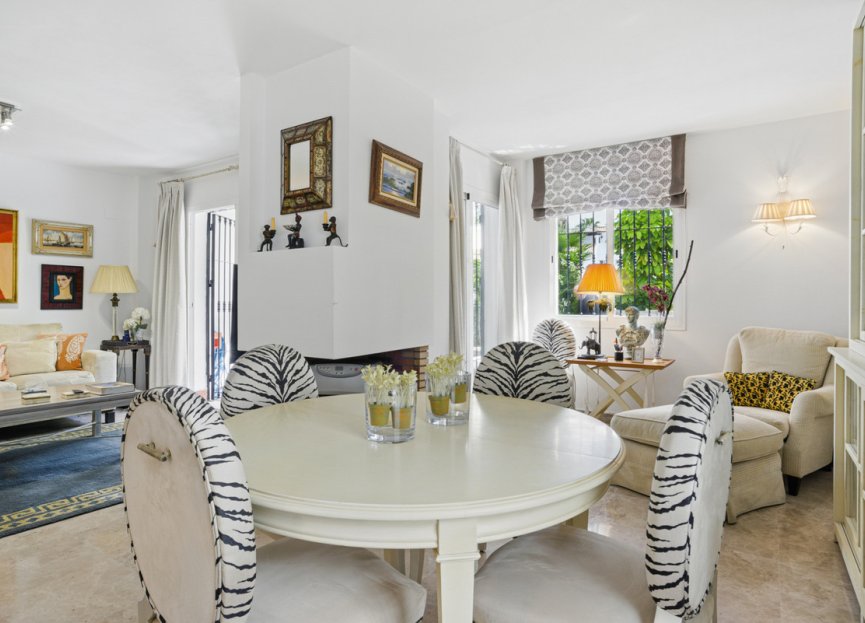 Resale - House - Townhouse - Marbella - Nueva Andalucia