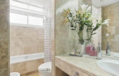 Resale - House - Townhouse - Marbella - Nueva Andalucia