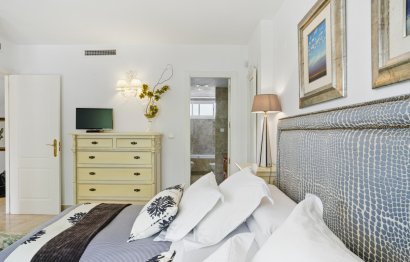 Resale - House - Townhouse - Marbella - Nueva Andalucia