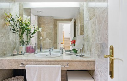 Resale - House - Townhouse - Marbella - Nueva Andalucia