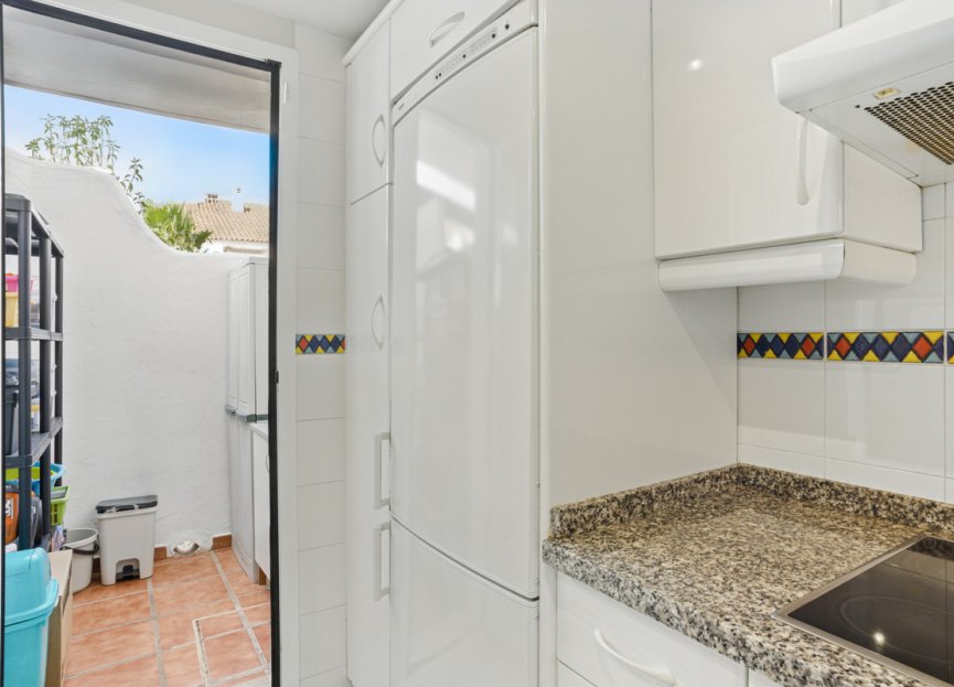 Resale - House - Townhouse - Marbella - Nueva Andalucia