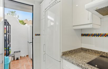Resale - House - Townhouse - Marbella - Nueva Andalucia
