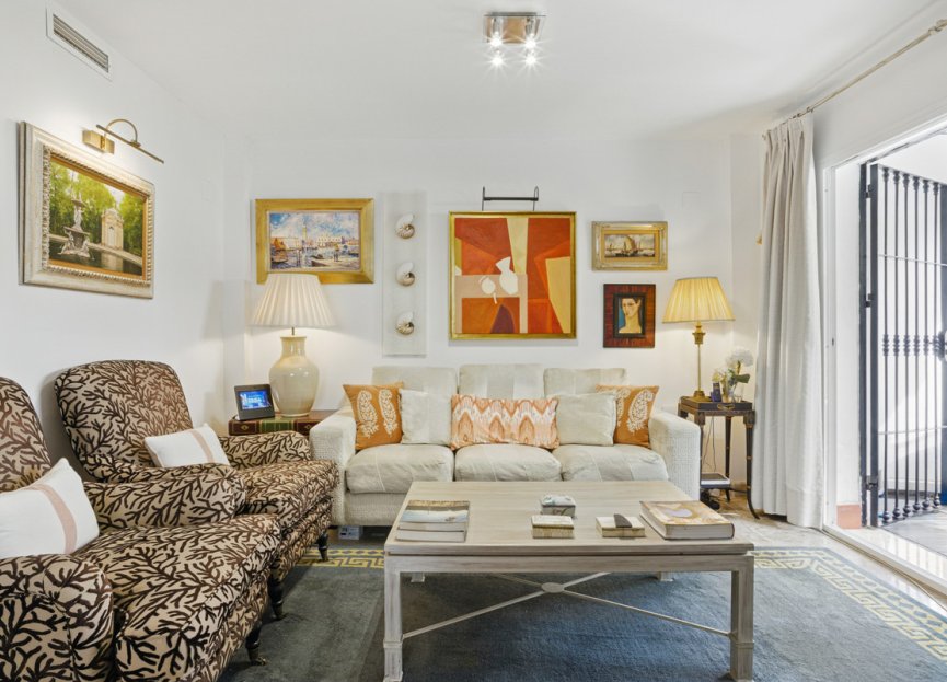 Resale - House - Townhouse - Marbella - Nueva Andalucia