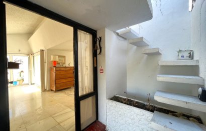 Resale - House - Detached Villa - Estepona - Estepona Centro