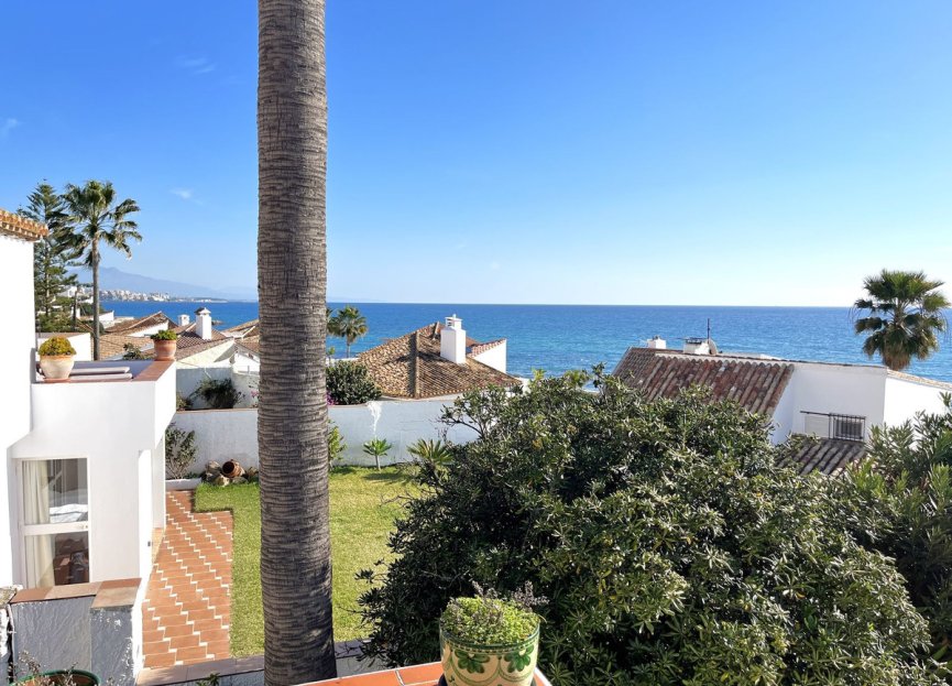 Resale - House - Detached Villa - Estepona - Estepona Centro