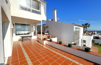 Resale - House - Detached Villa - Estepona - Estepona Centro