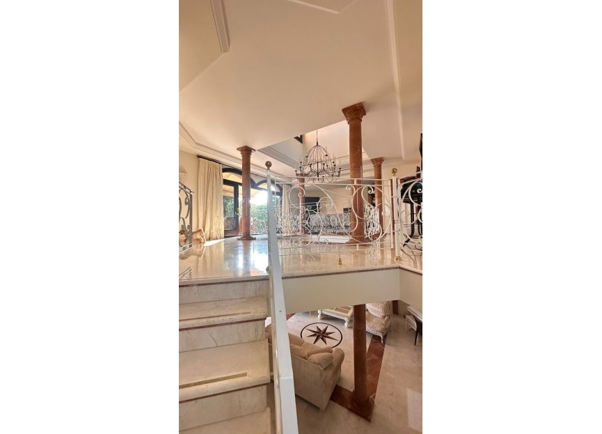 Reventa - House - Detached Villa - Marbella - Sierra Blanca