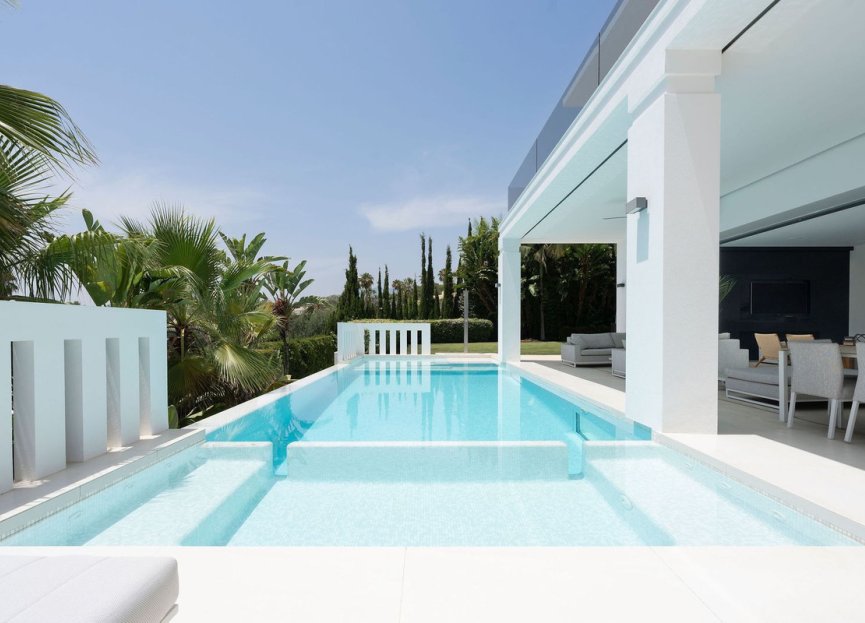 Resale - House - Detached Villa - Marbella - Nagüeles