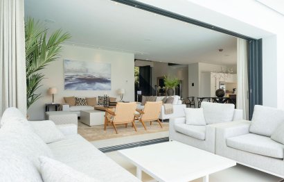 Resale - House - Detached Villa - Marbella - Nagüeles